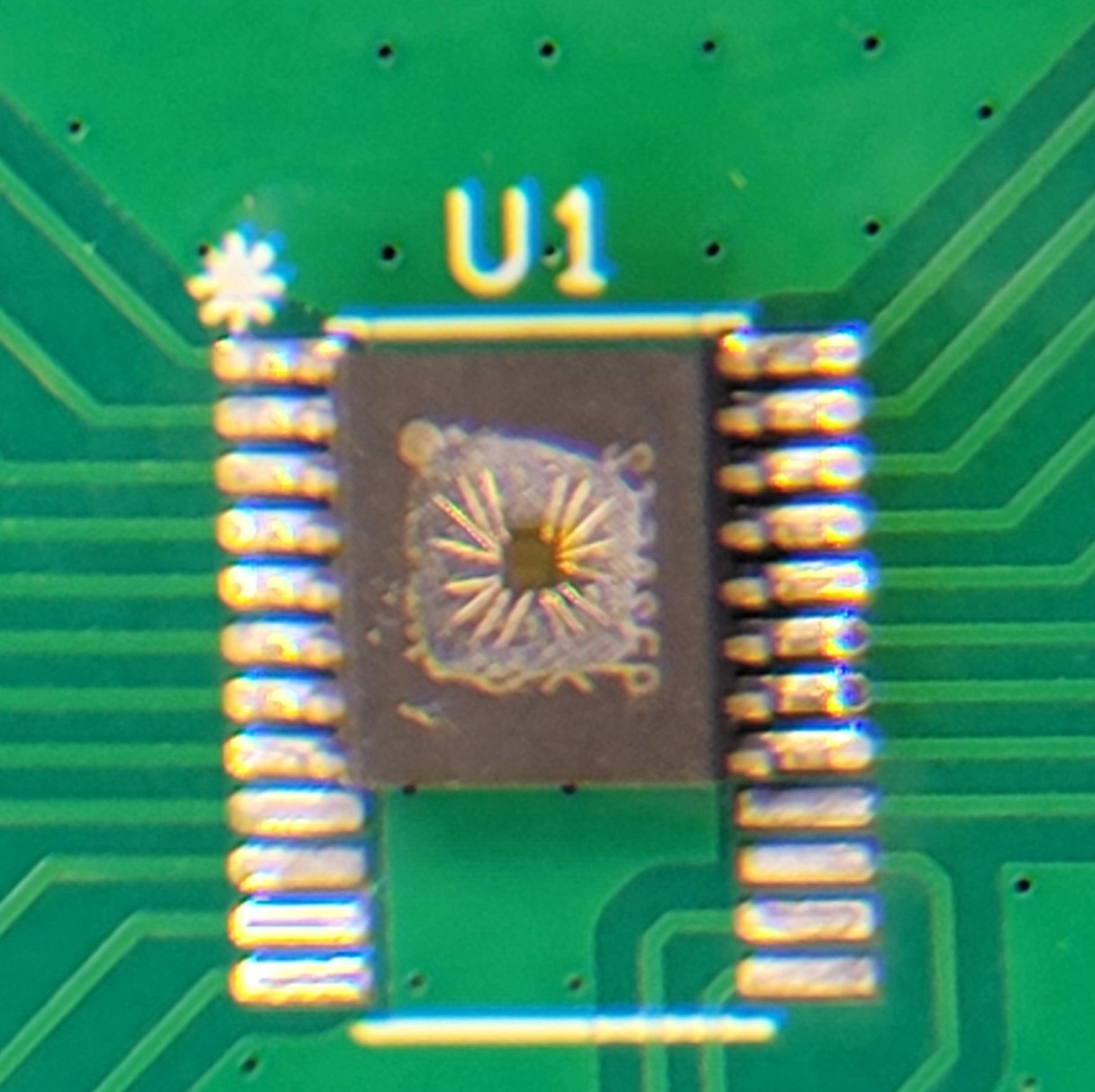  Photo of SN54SC8T138-SEP Package Decapped