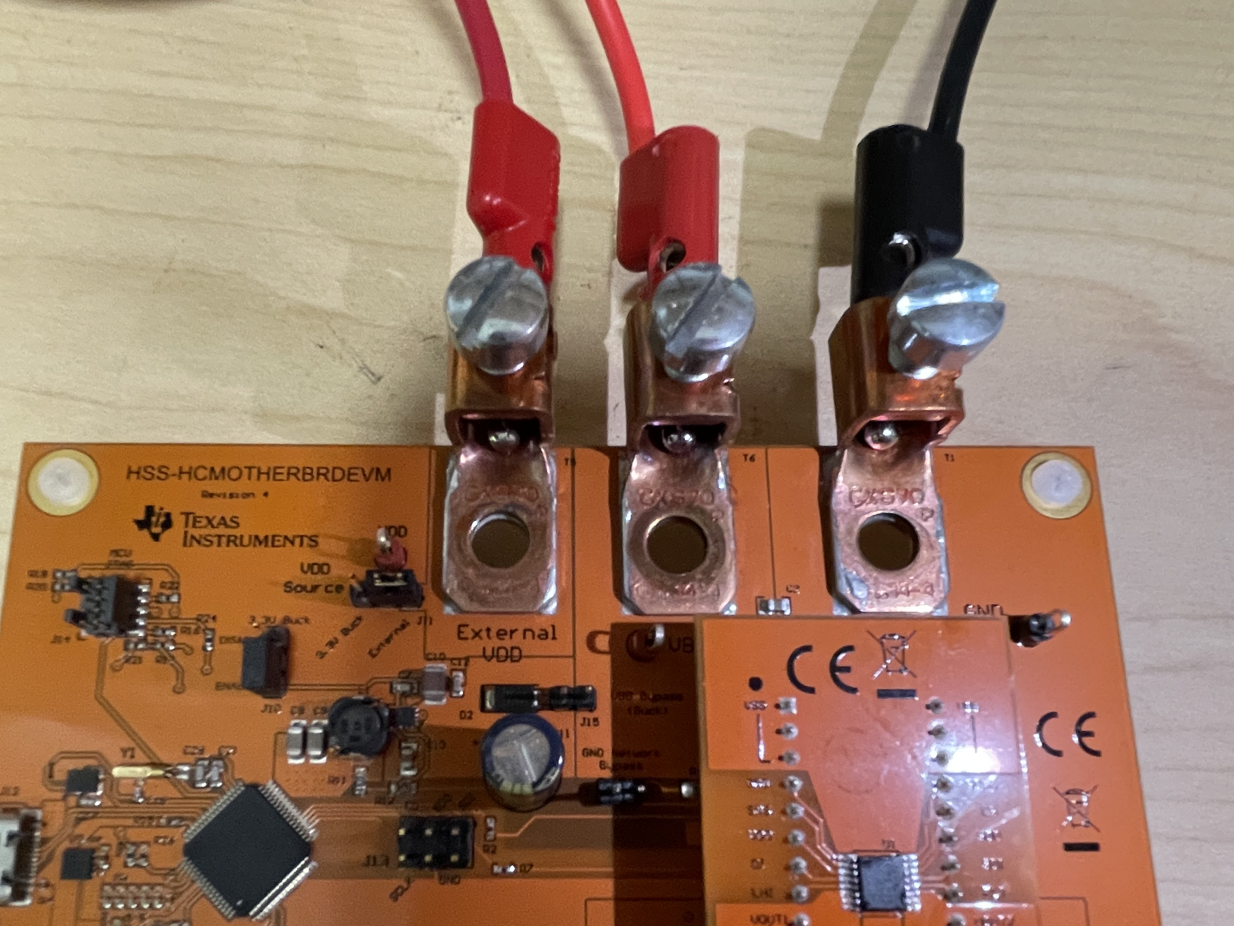 TPS2HCS10-Q1 已連接外部 VDD